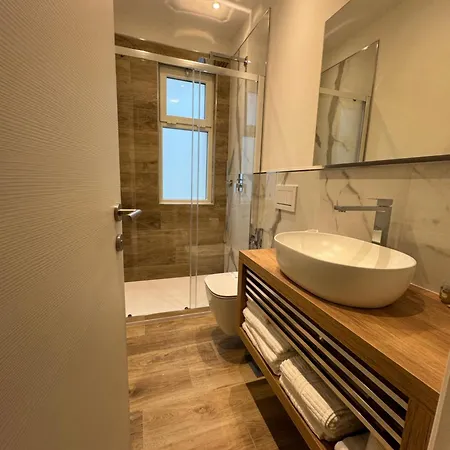 Aldina * لينانو سابيادورو